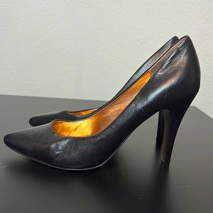 Bcbg Generation pointed toe heels pumps size 8 black